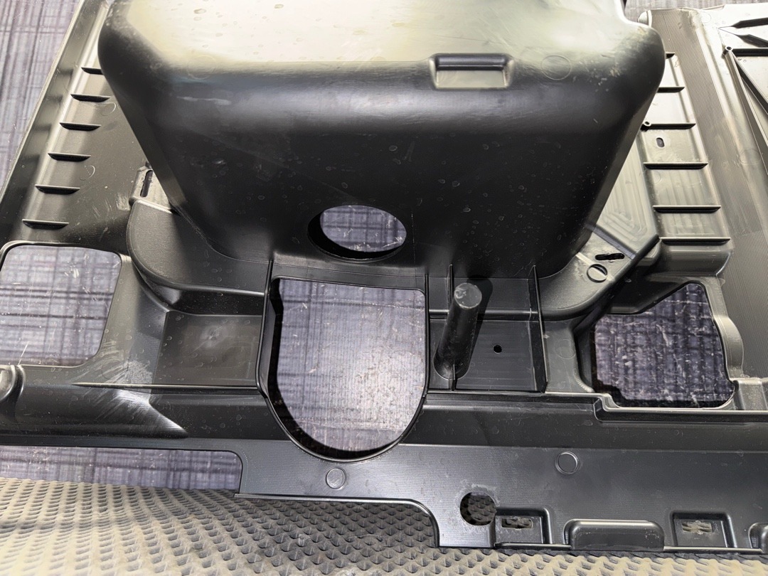 Пластик багажника, 2140 рублей, Красноярск