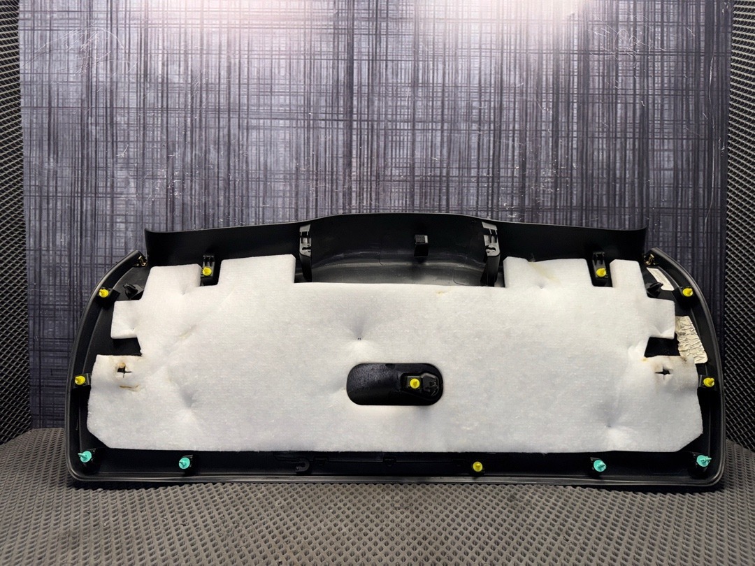 Обшивка крышки багажника, 3720 рублей, Красноярск