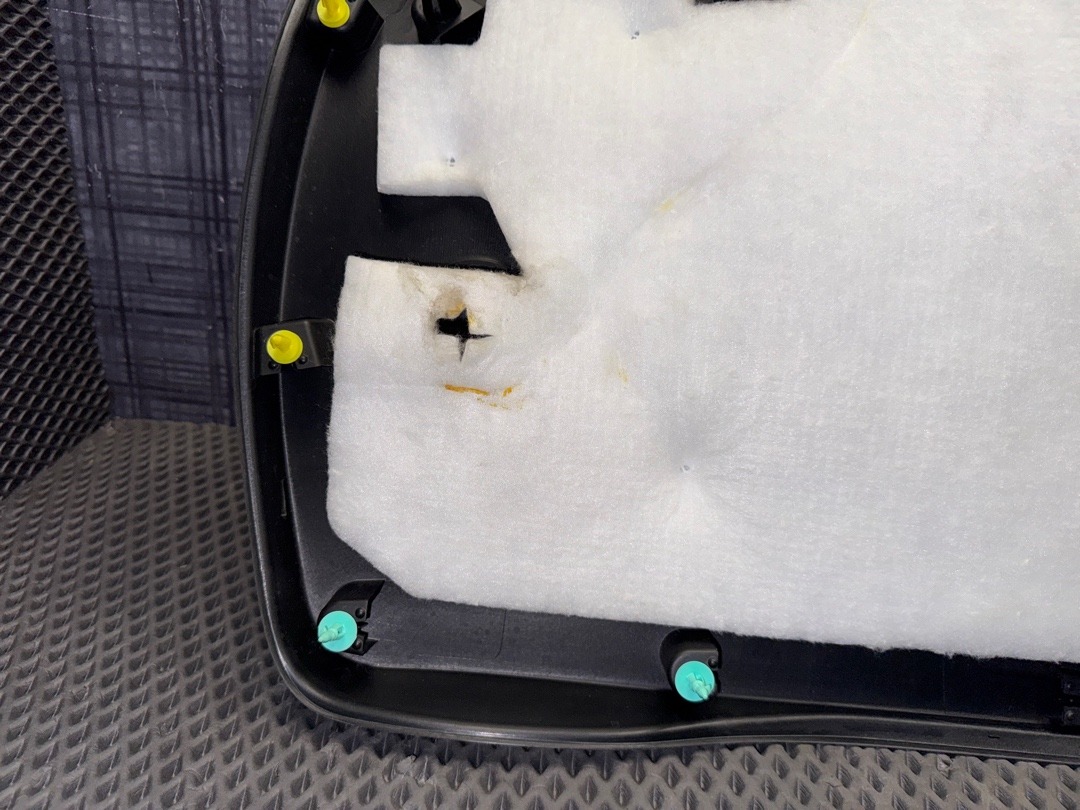 Обшивка крышки багажника, 3720 рублей, Красноярск