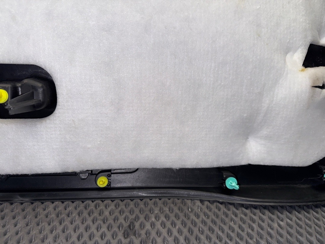 Обшивка крышки багажника, 3720 рублей, Красноярск