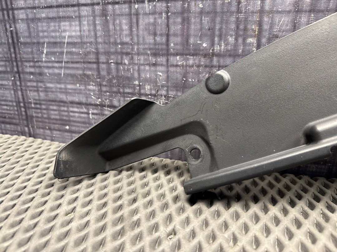 Пластик подкапотный, 3360 рублей, Красноярск