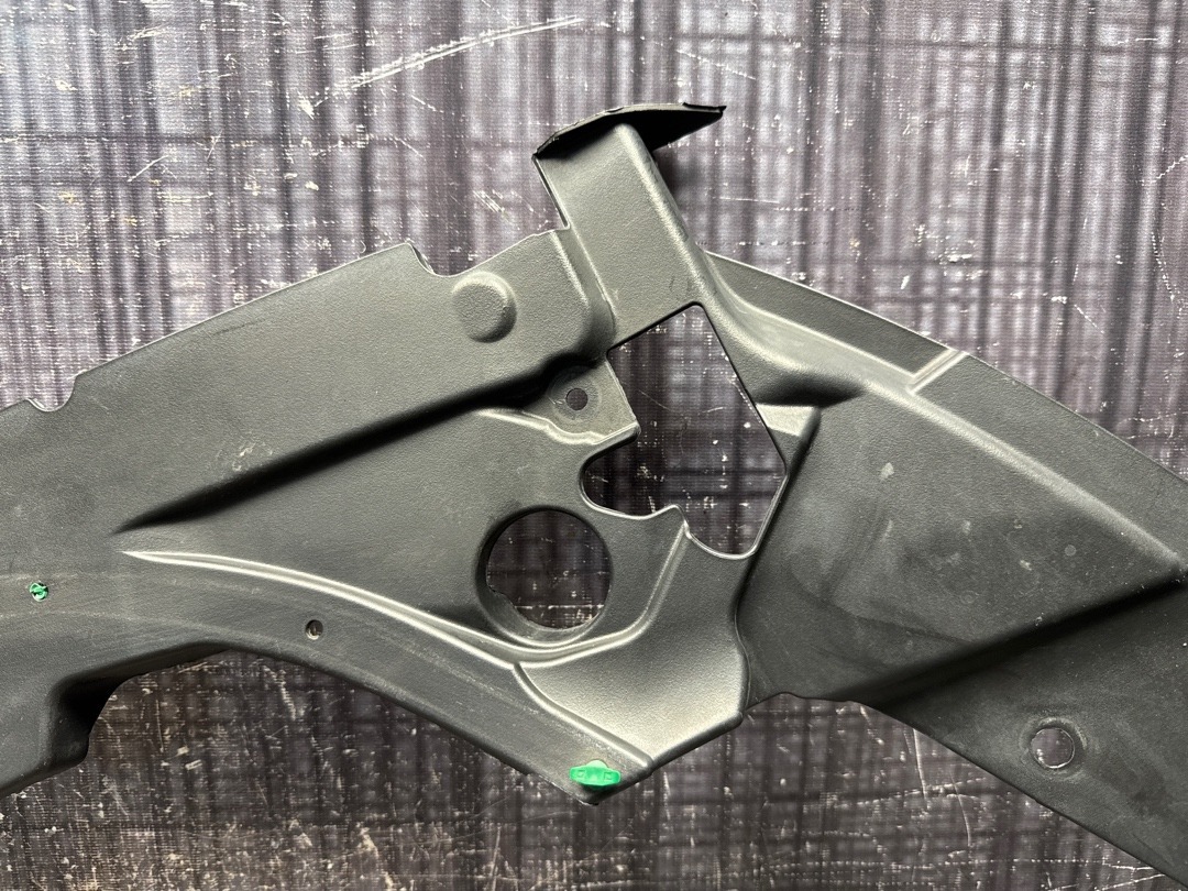 Пластик подкапотный, 3360 рублей, Красноярск