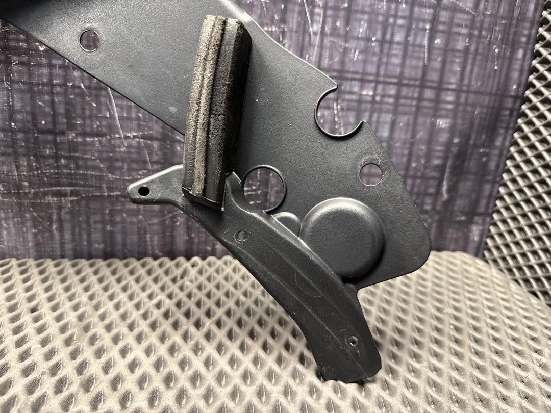 Пластик подкапотный, 3360 рублей, Красноярск