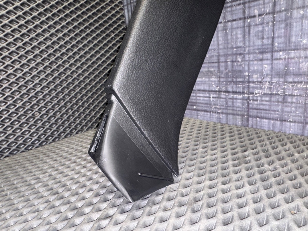 Обшивка крышки багажника, 1410 рублей, Красноярск