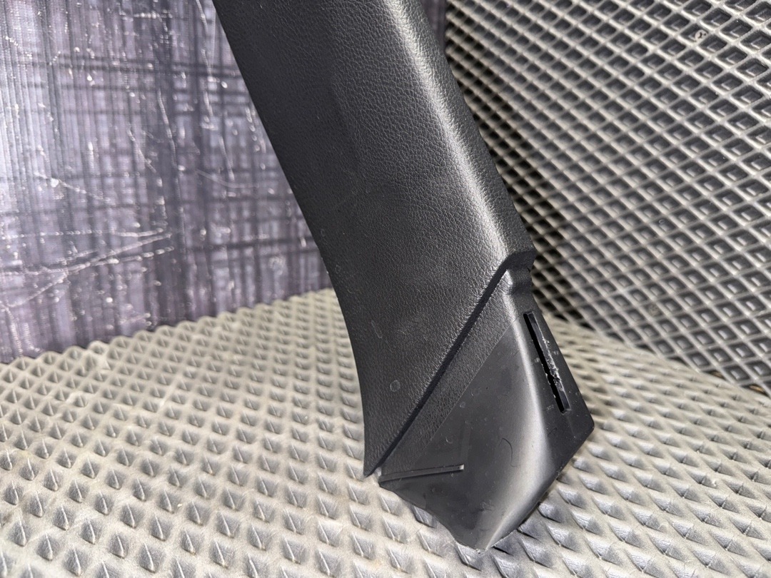 Обшивка крышки багажника, 1410 рублей, Красноярск