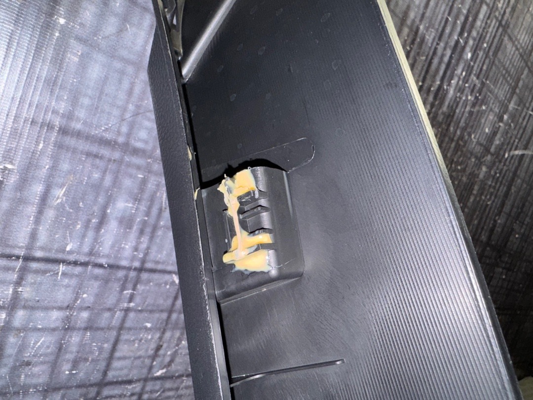 Обшивка крышки багажника, 1410 рублей, Красноярск