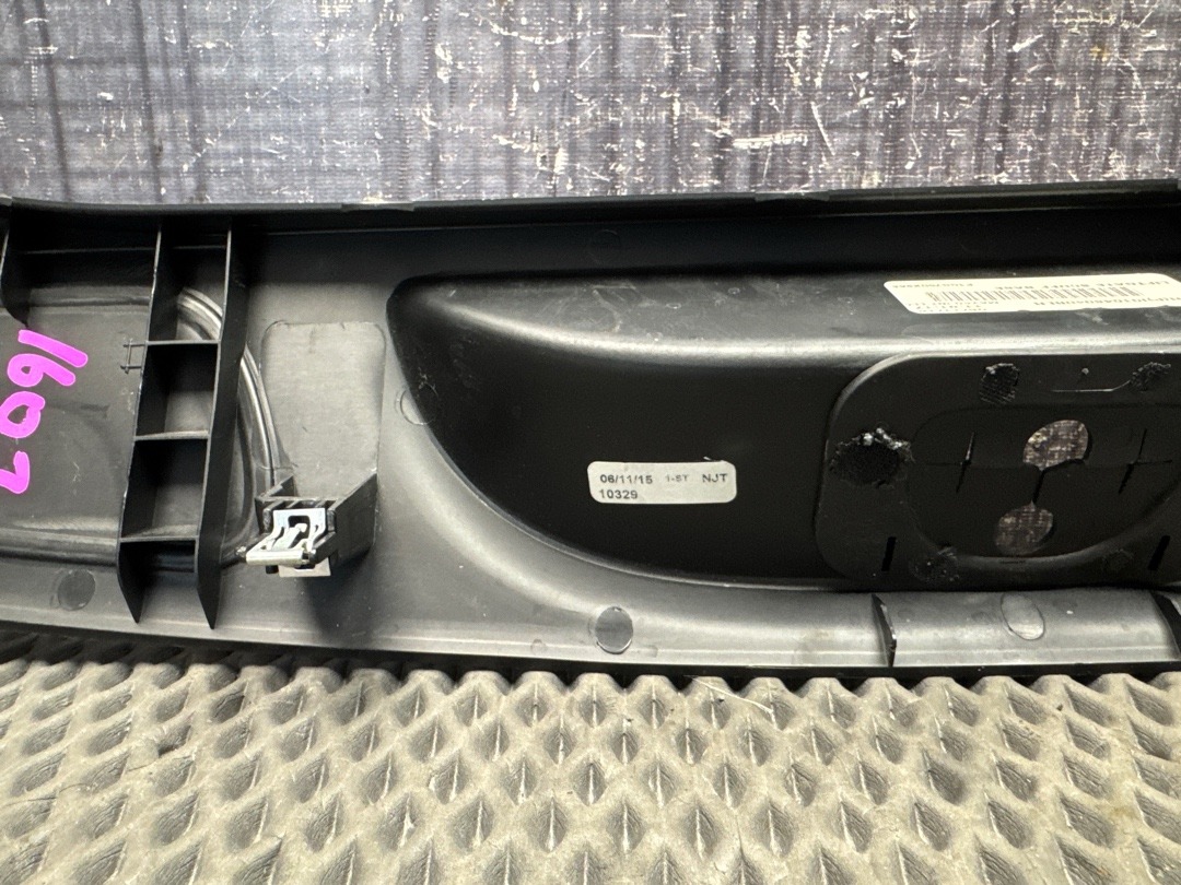 Пластик багажника, 2030 рублей, Красноярск