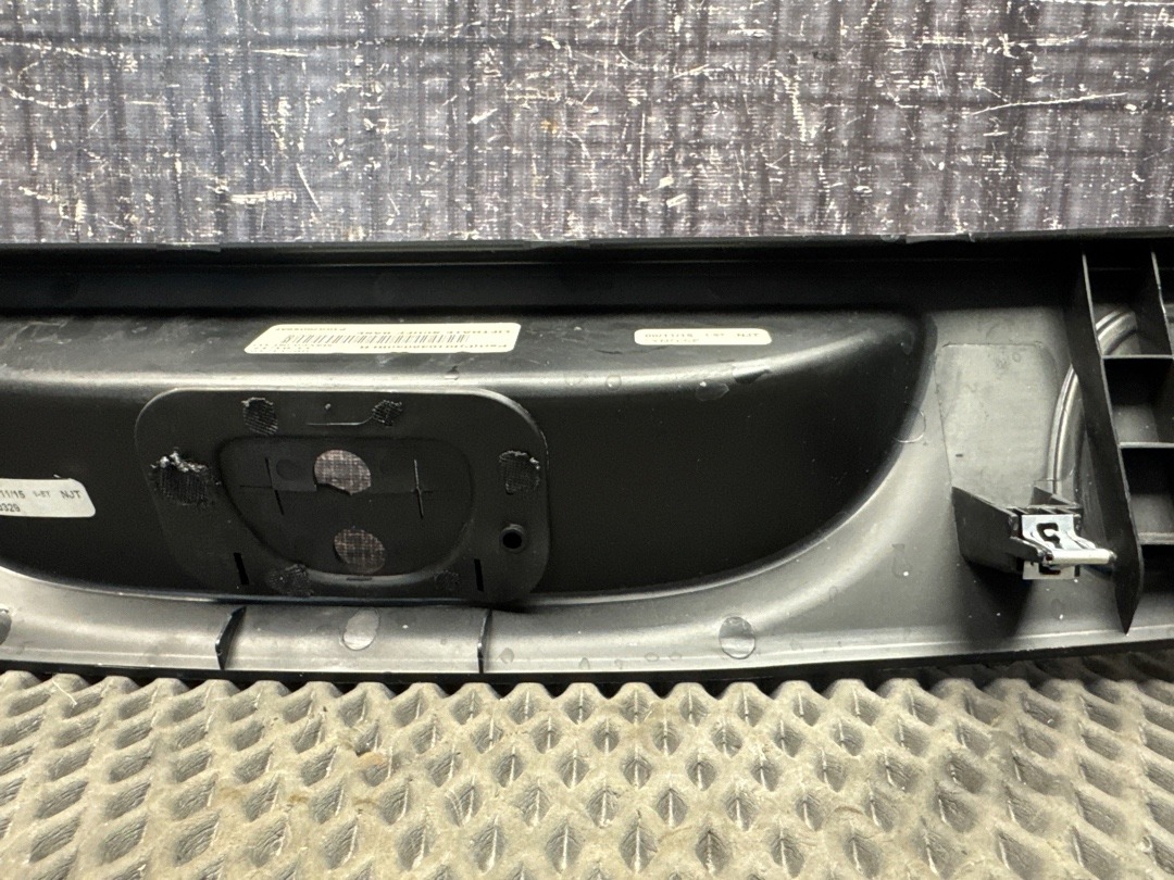 Пластик багажника, 2030 рублей, Красноярск