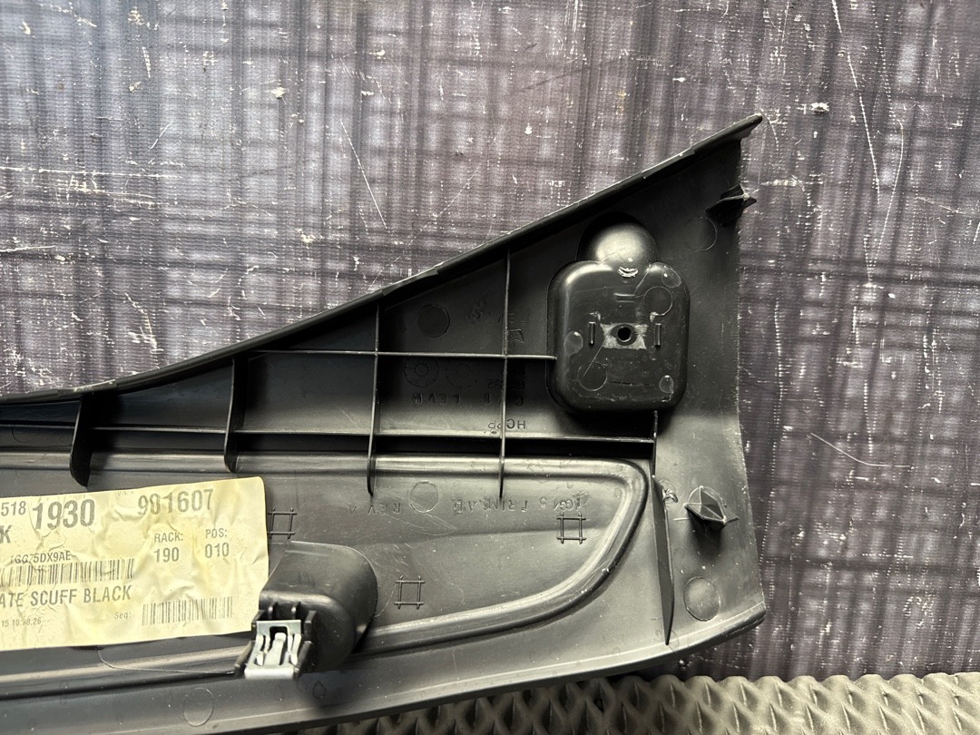 Пластик багажника, 2030 рублей, Красноярск