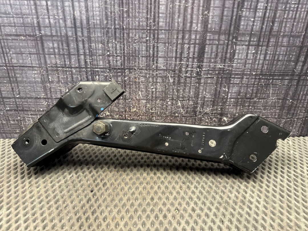 Кронштейн, 4270 рублей, Красноярск