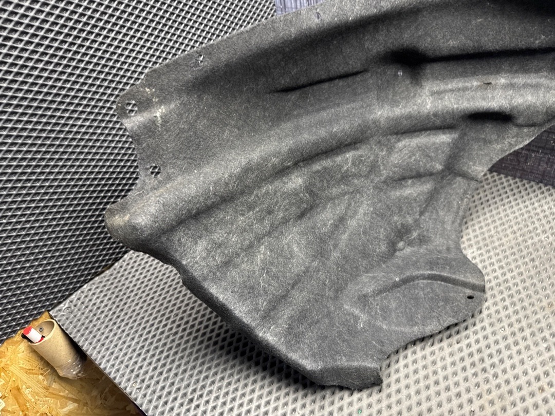 Подкрылок, 6140 рублей, Красноярск