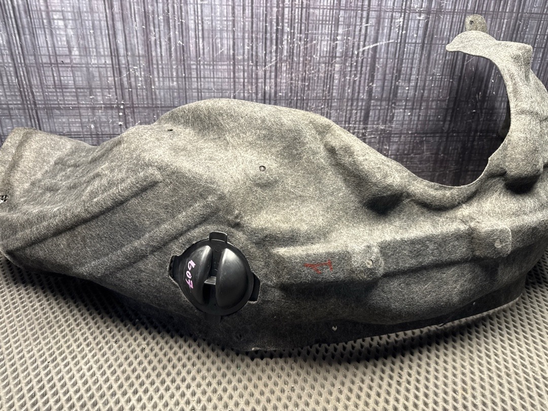 Подкрылок, 6140 рублей, Красноярск