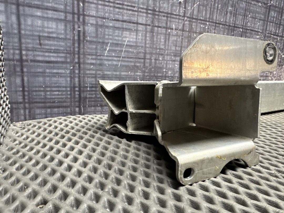 Усилитель бампера, 1630 рублей, Красноярск