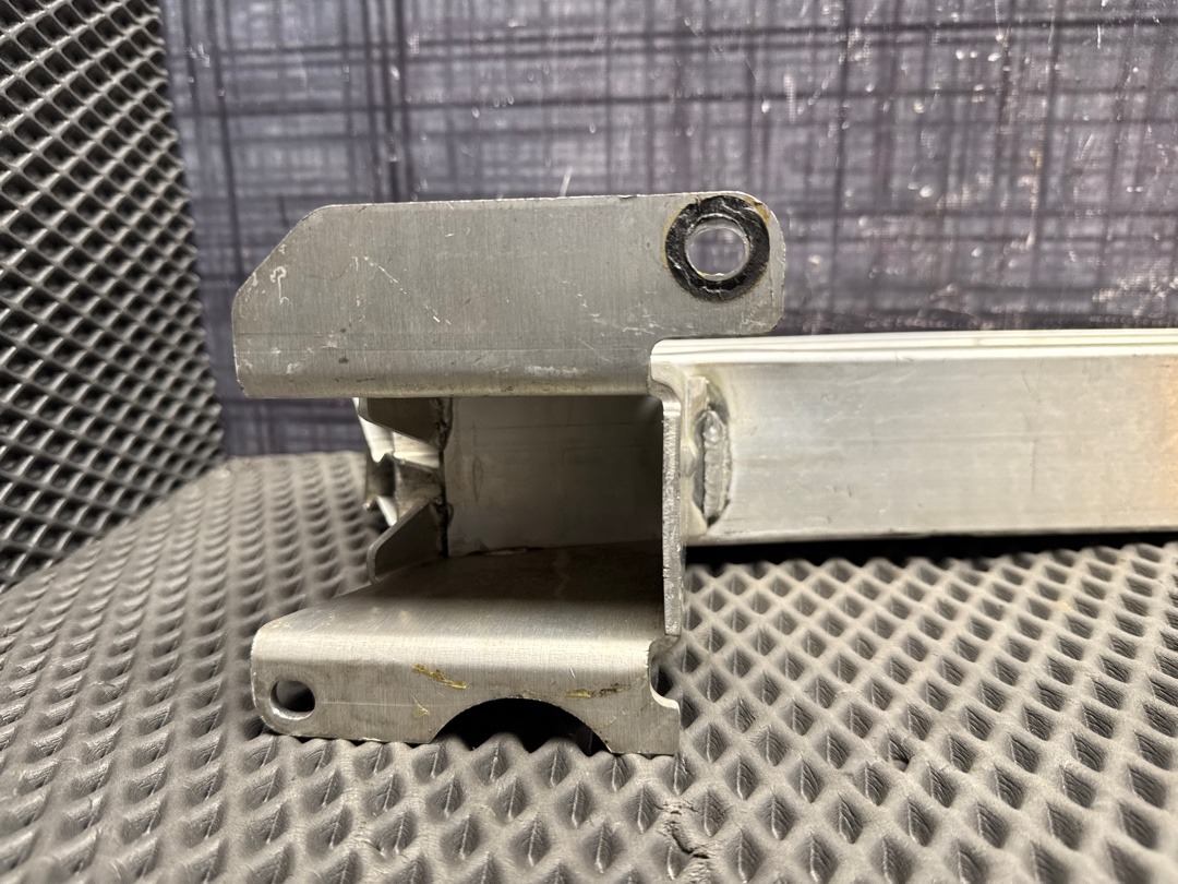 Усилитель бампера, 1630 рублей, Красноярск