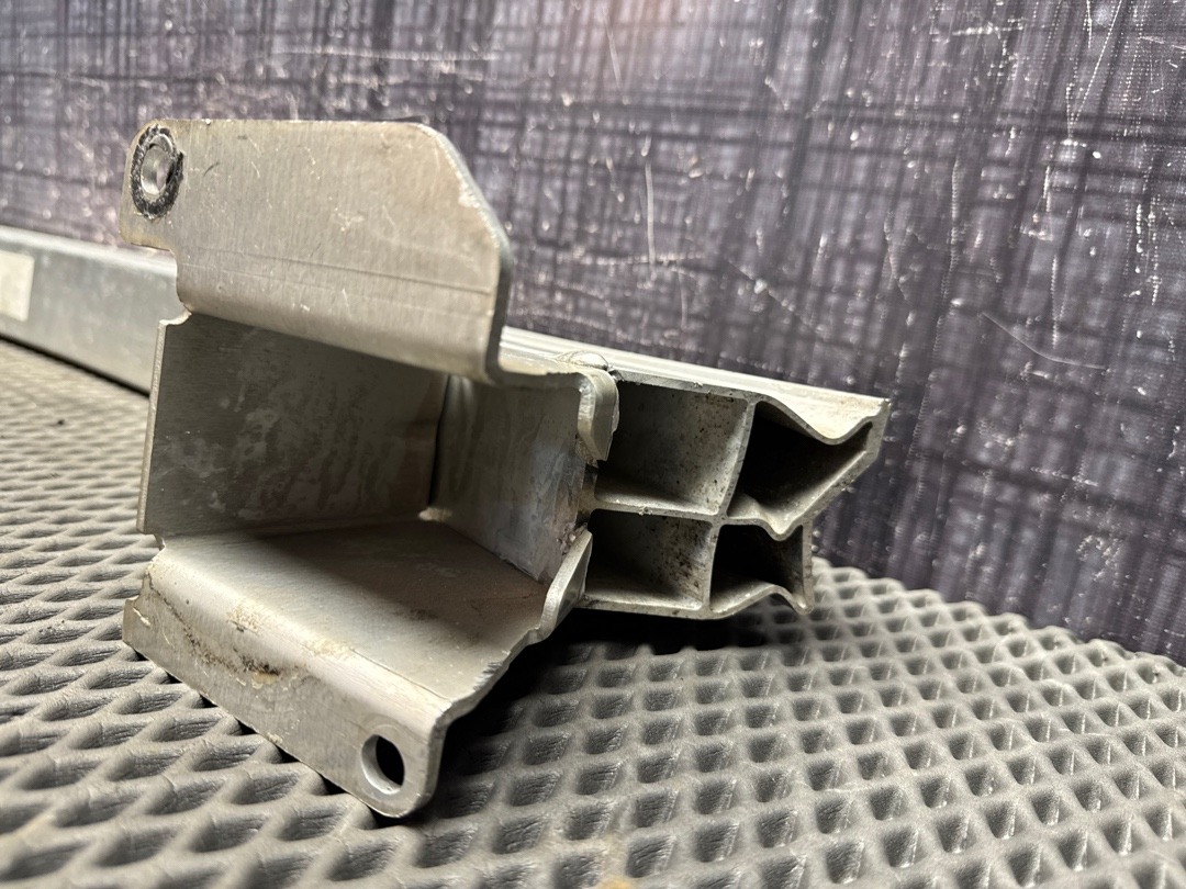 Усилитель бампера, 1630 рублей, Красноярск