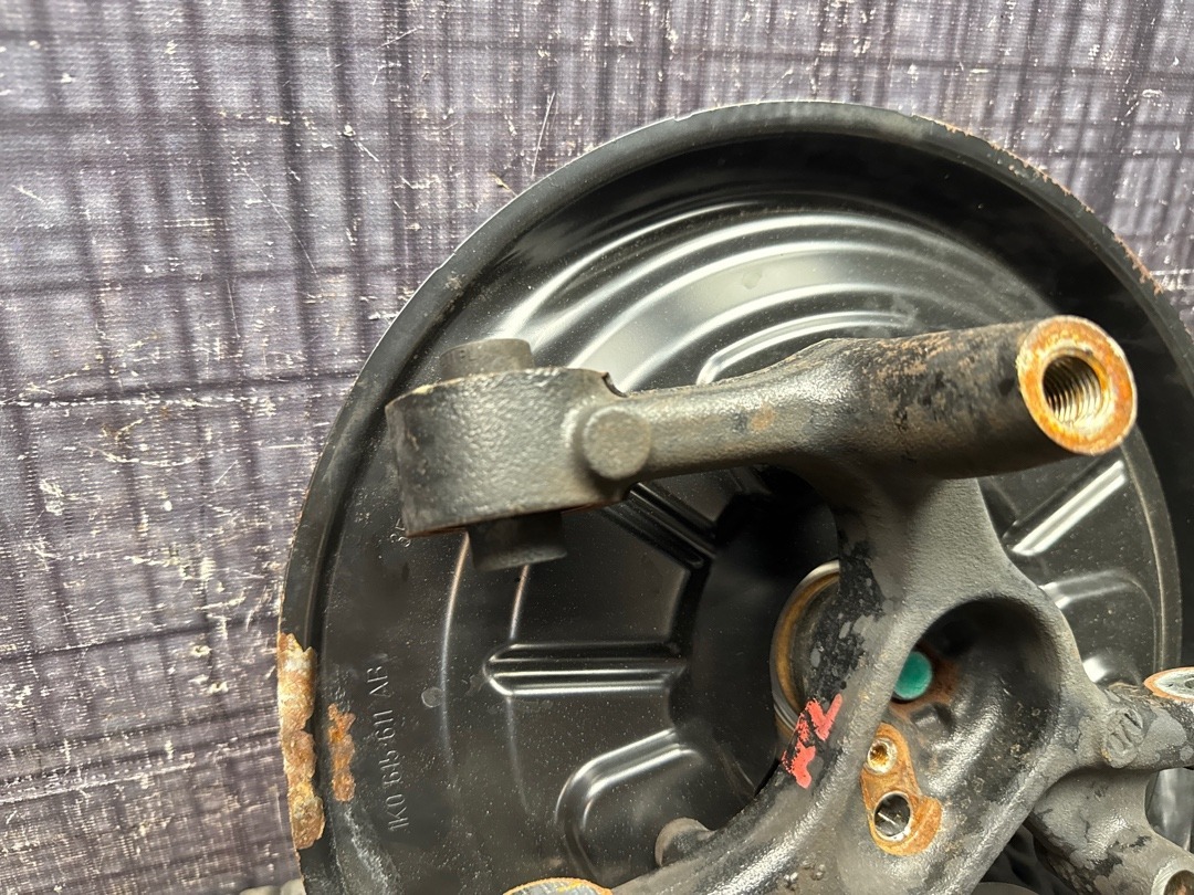 Поворотный кулак, 3680 рублей, Красноярск