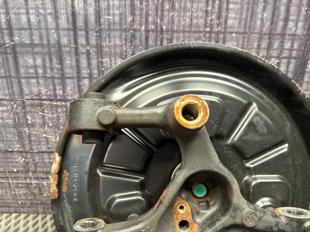 Поворотный кулак, 3680 рублей, Красноярск