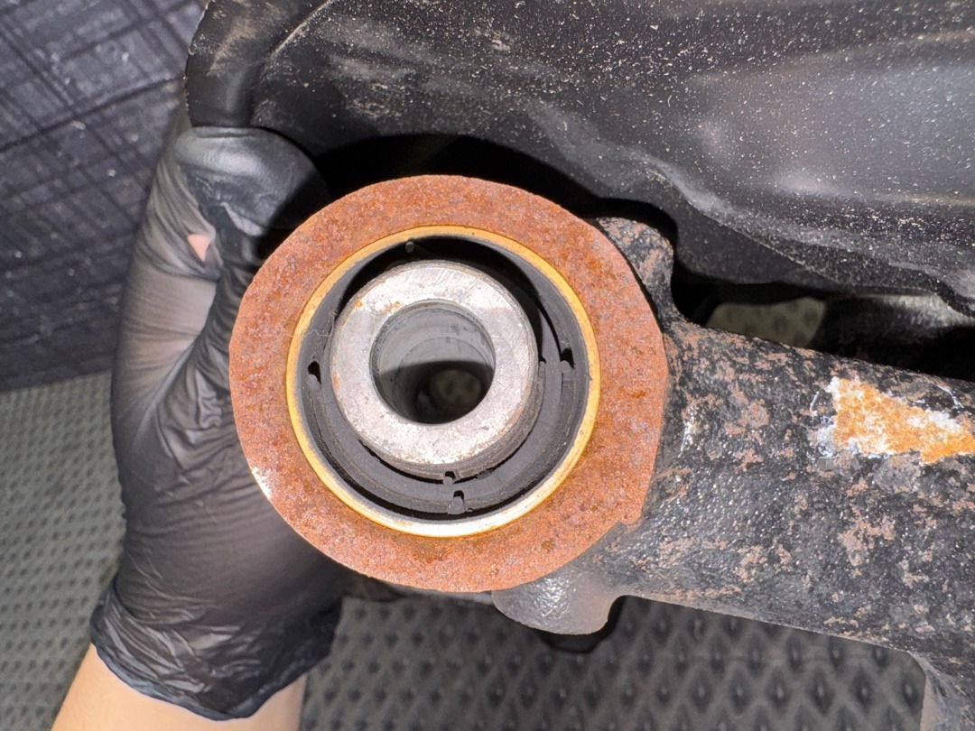 Поворотный кулак, 3680 рублей, Красноярск