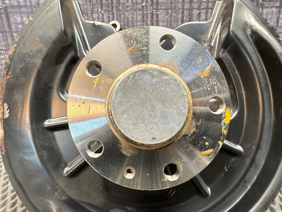 Поворотный кулак, 3680 рублей, Красноярск