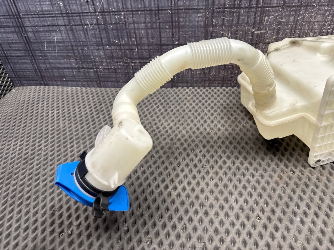 Бачок омывателя, 3140 рублей, Красноярск