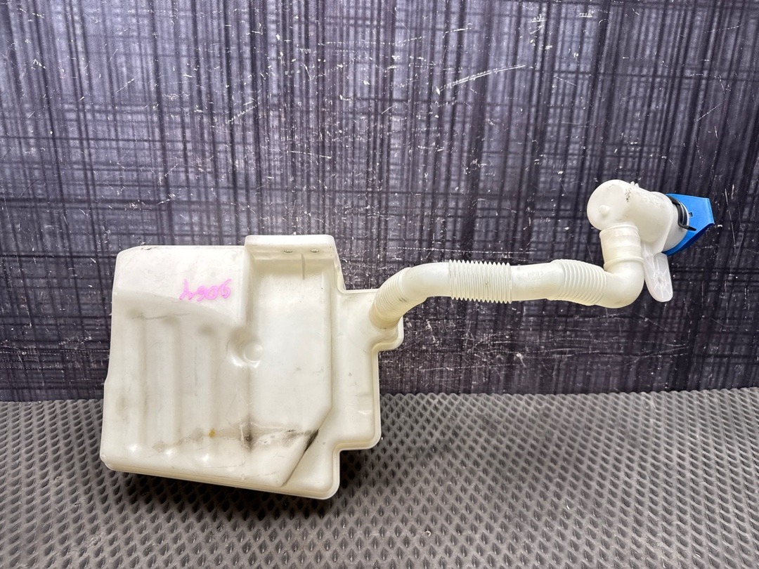 Бачок омывателя, 3140 рублей, Красноярск