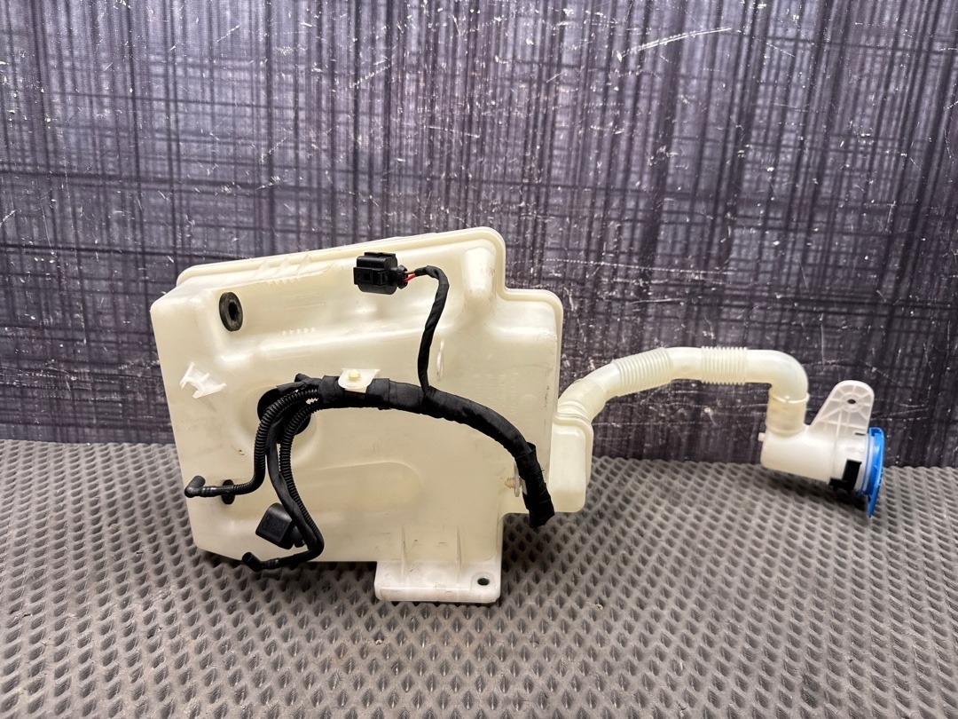 Бачок омывателя, 3140 рублей, Красноярск