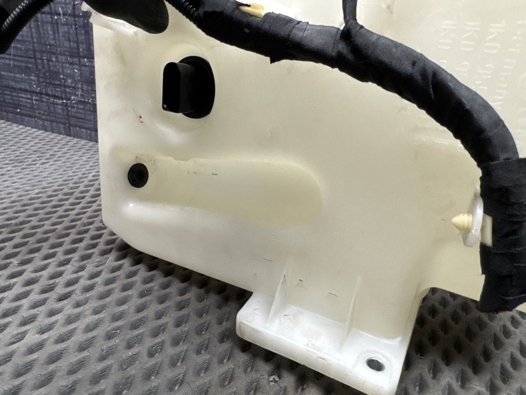 Бачок омывателя, 3140 рублей, Красноярск