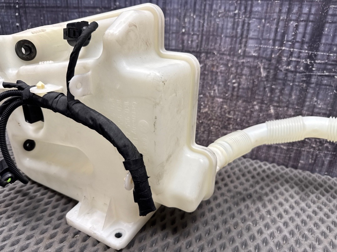 Бачок омывателя, 3140 рублей, Красноярск