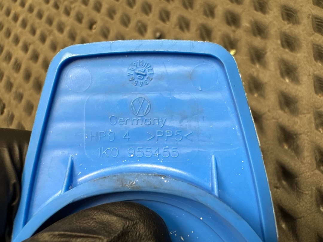 Бачок омывателя, 3140 рублей, Красноярск