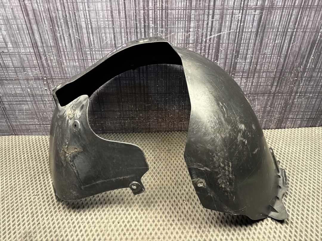 Подкрылок, 2360 рублей, Красноярск