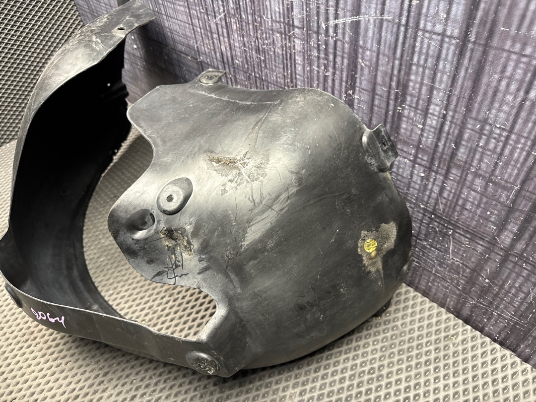 Подкрылок, 2360 рублей, Красноярск