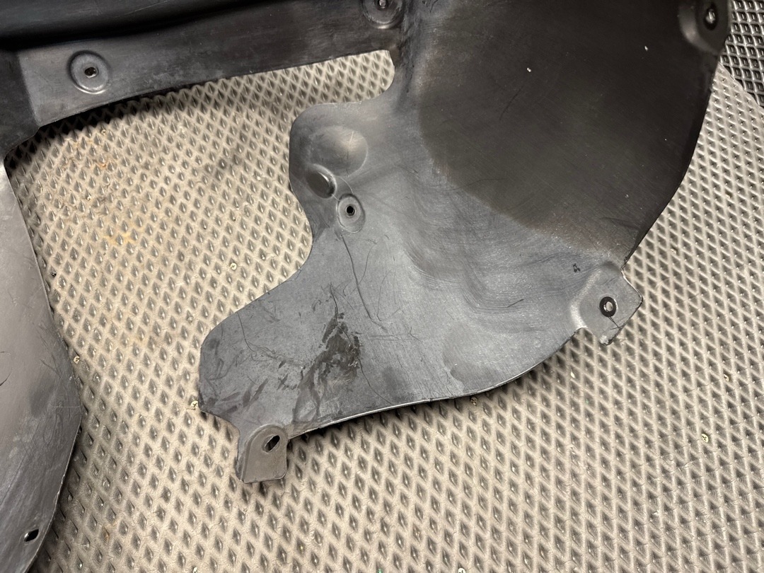 Подкрылок, 2360 рублей, Красноярск