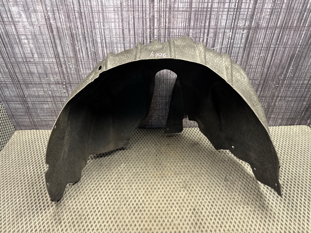 Подкрылок, 2710 рублей, Красноярск