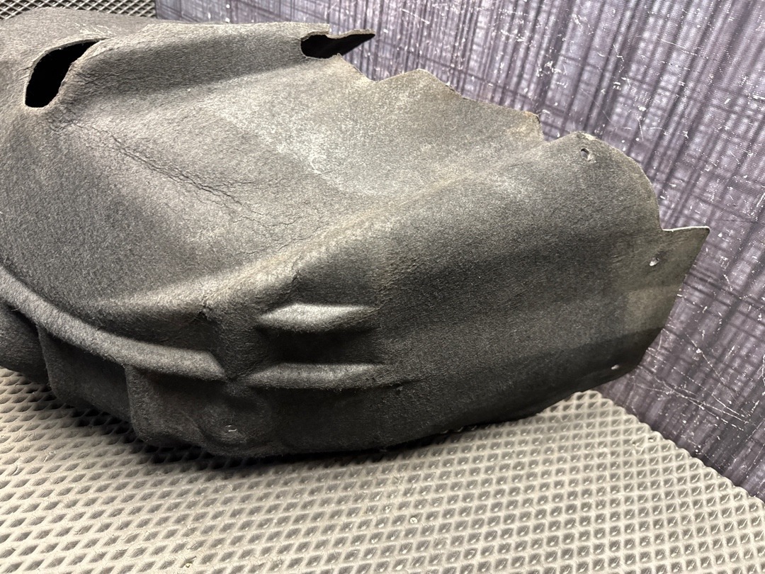 Подкрылок, 2710 рублей, Красноярск