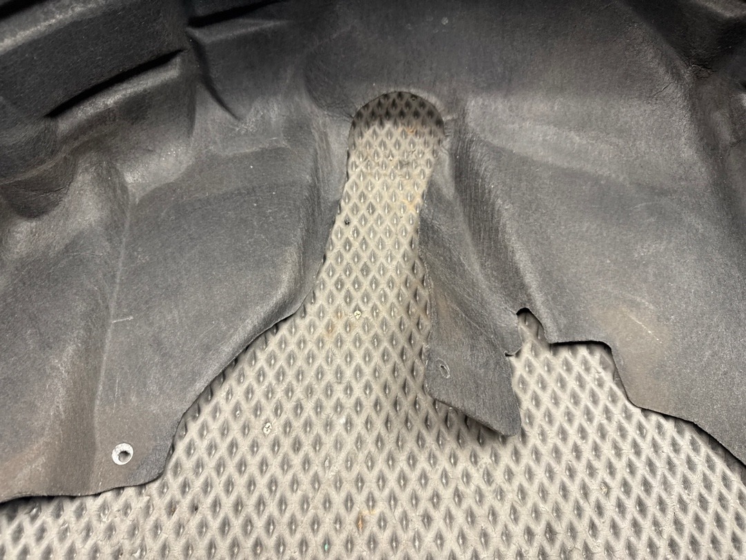 Подкрылок, 2710 рублей, Красноярск