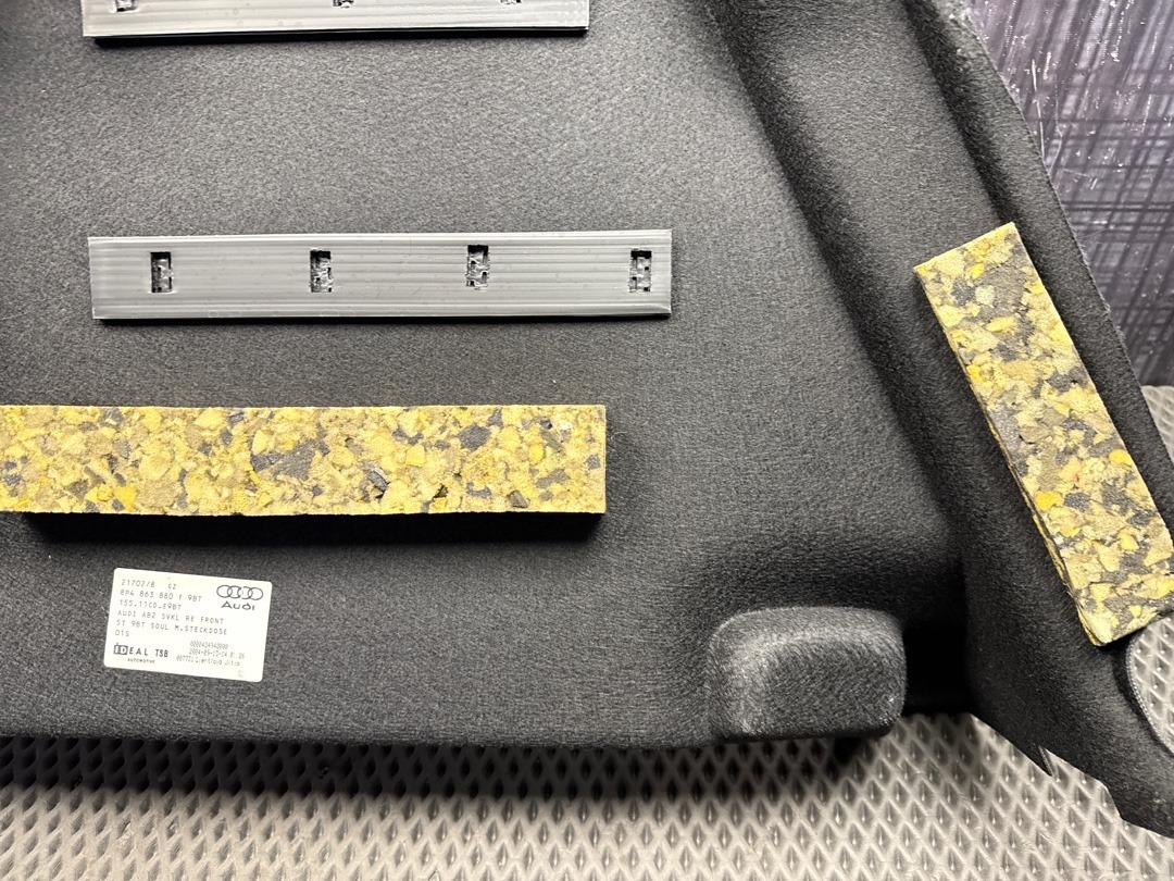 Обшивка багажника, 2990 рублей, Красноярск