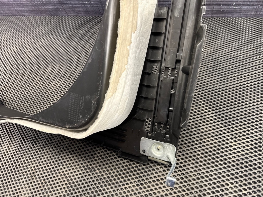 Пластик багажника, 2610 рублей, Красноярск