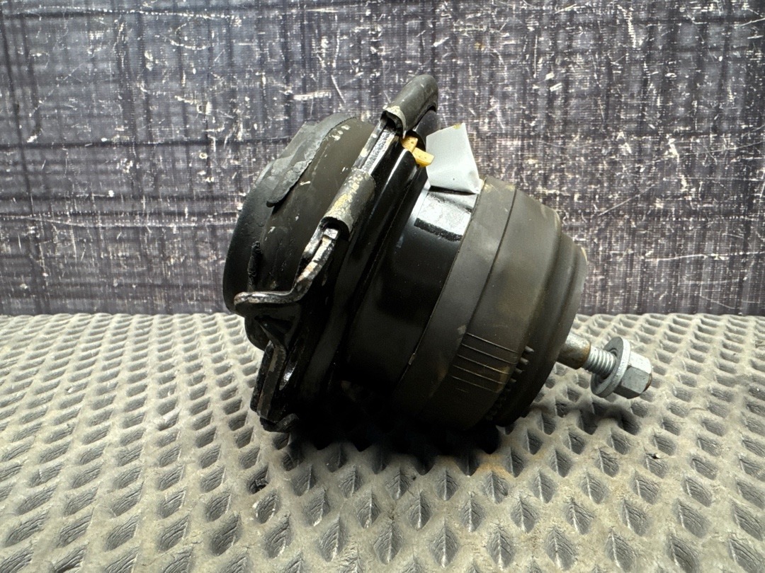 Подушка двигателя, 4160 рублей, Красноярск