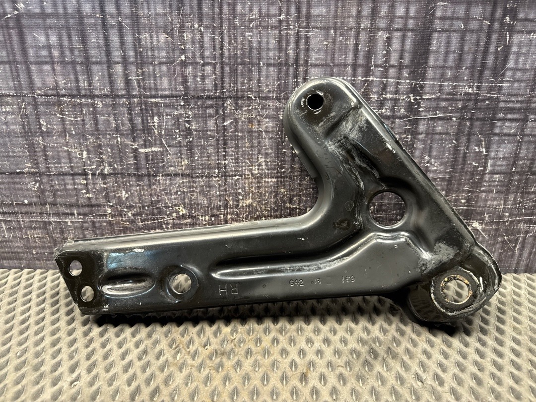 Кронштейн, 1740 рублей, Красноярск