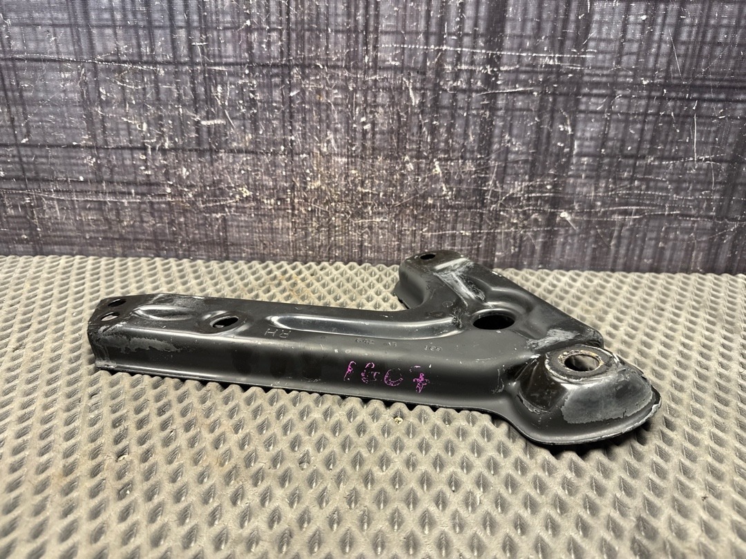 Кронштейн, 1740 рублей, Красноярск