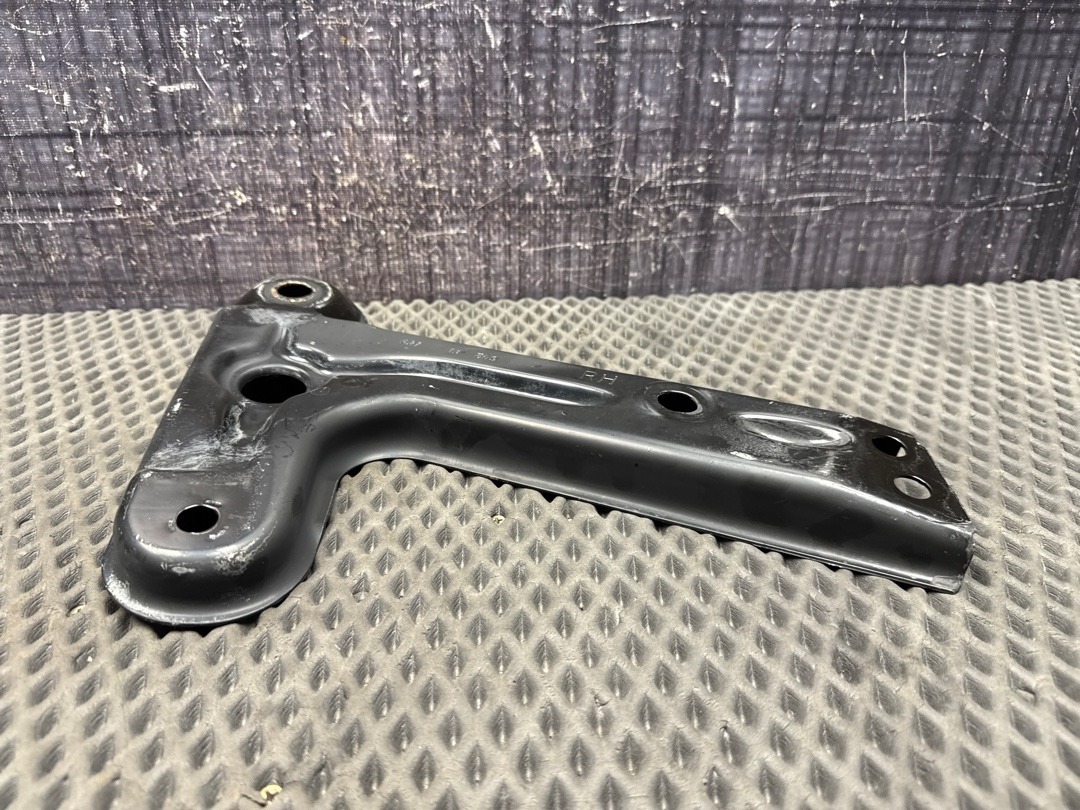 Кронштейн, 1740 рублей, Красноярск