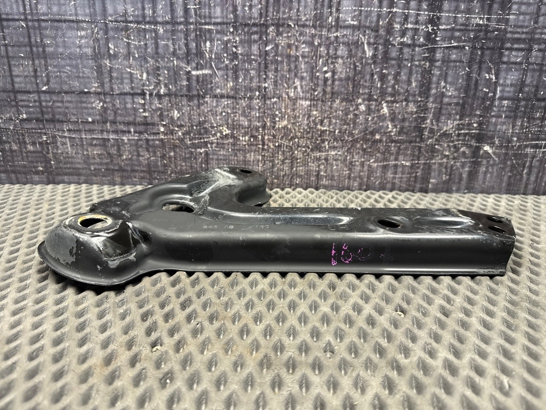 Кронштейн, 1740 рублей, Красноярск