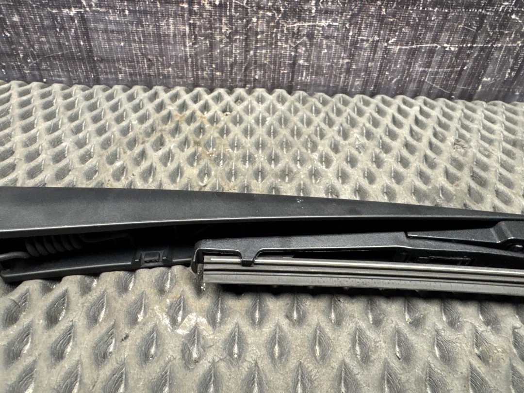 Дворник, 2110 рублей, Красноярск