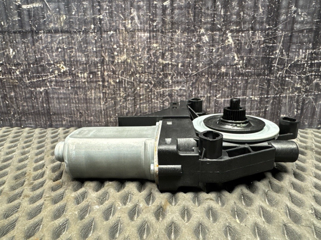 Мотор стеклоподъемника, 1280 рублей, Красноярск