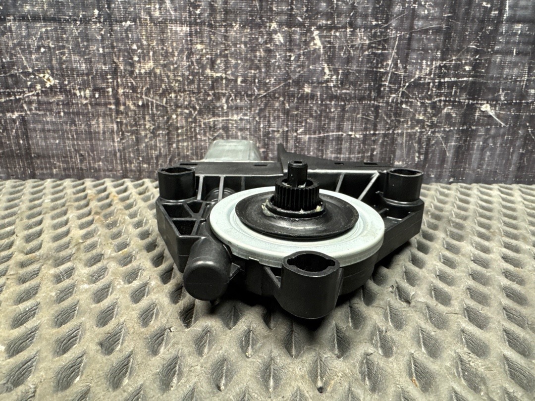 Мотор стеклоподъемника, 1280 рублей, Красноярск