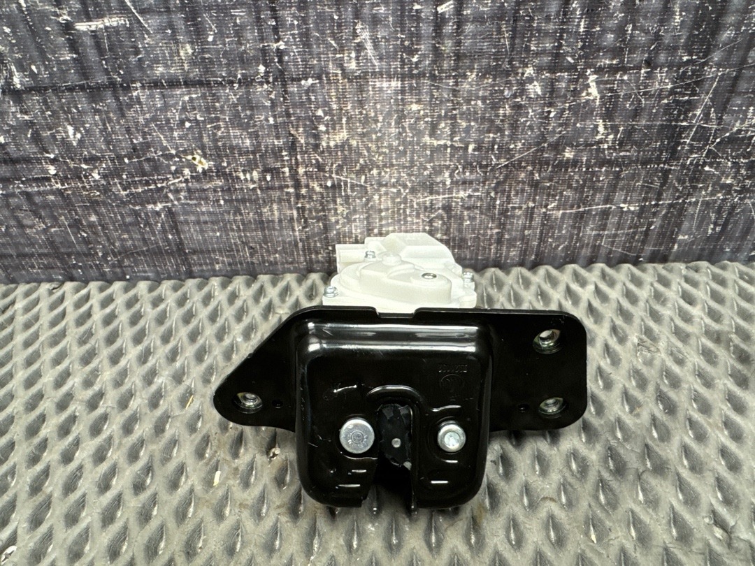 Замок крышки багажника, 3060 рублей, Красноярск