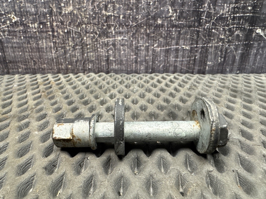 Болт развальный, 1820 рублей, Красноярск