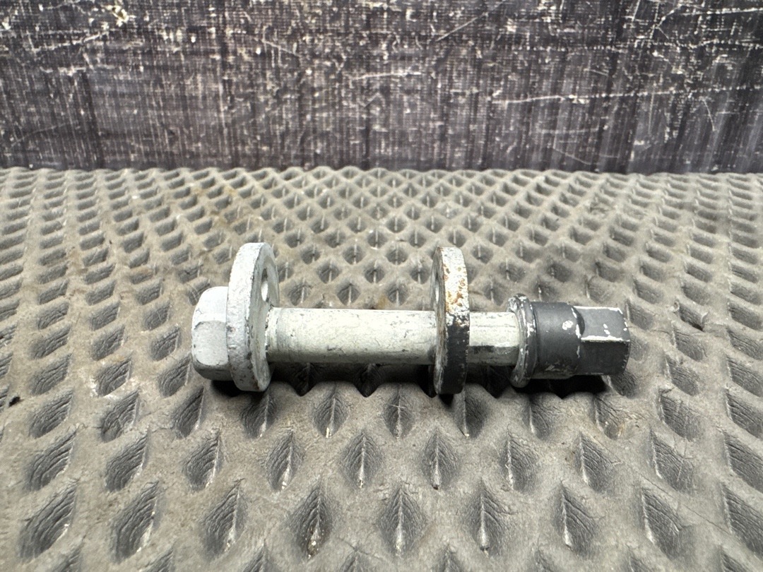 Болт развальный, 1820 рублей, Красноярск