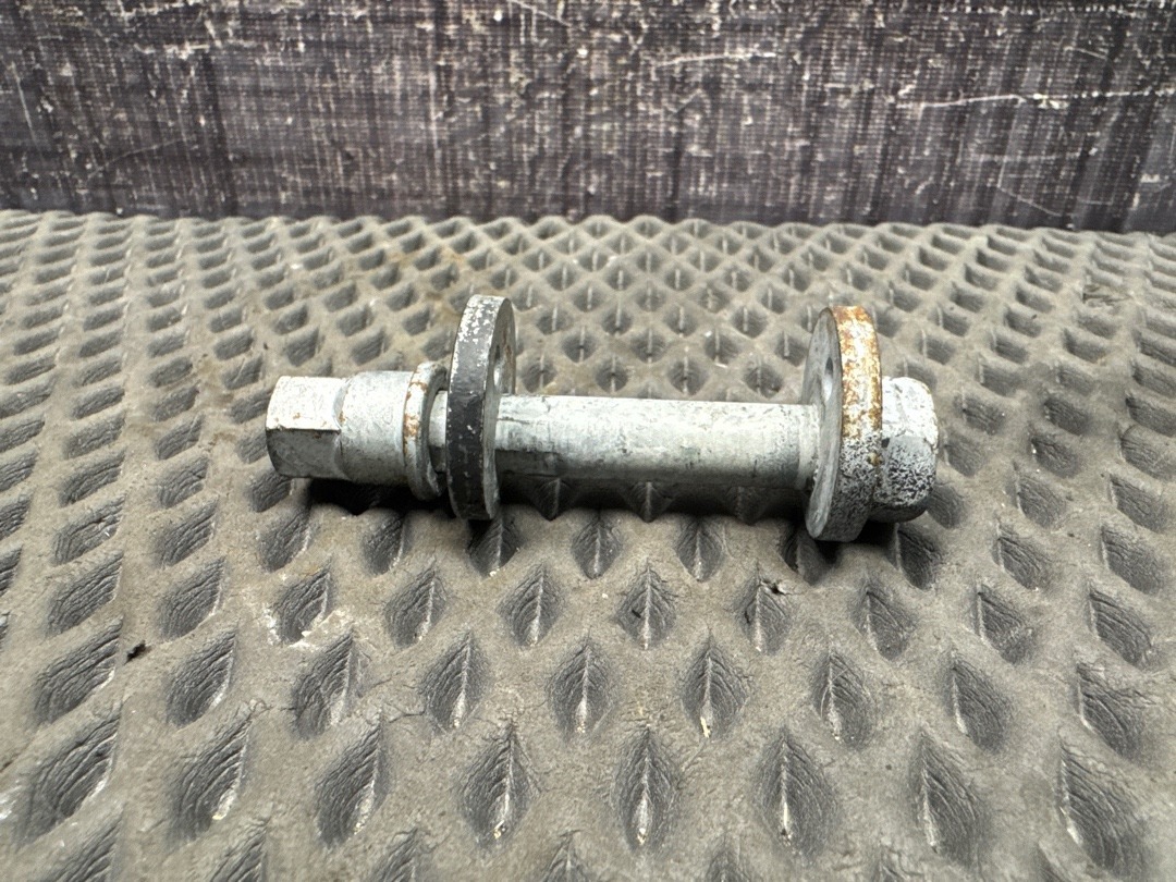 Болт развальный, 1820 рублей, Красноярск