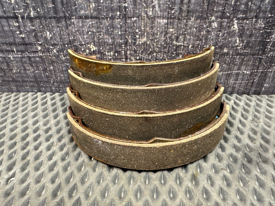 Комплект колодок ручного тормоза, 7880 рублей, Красноярск